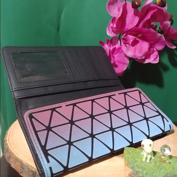 βοΈSALEβοΈ πHost Pick 7/7/19π 3M Rainbow Wallet - Picture 6 of 8